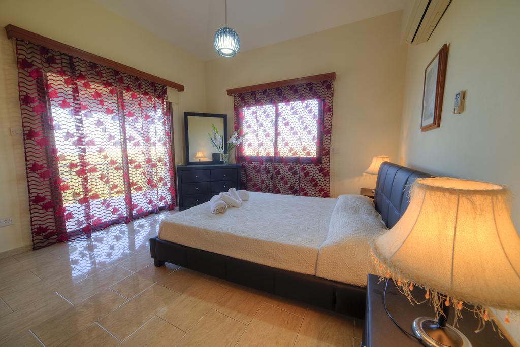Villa Paradise Πάφος Δωμάτιο φωτογραφία